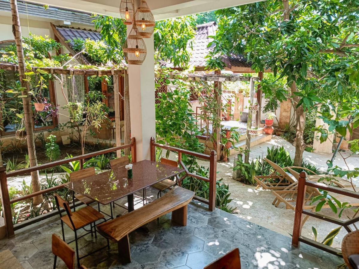 Soraya Yoga Wellness Center Hotel Gili Trawangan Buitenkant foto