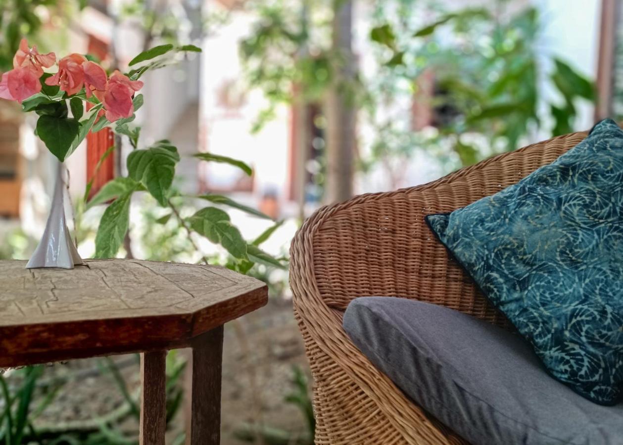 Soraya Yoga Wellness Center Hotel Gili Trawangan Buitenkant foto